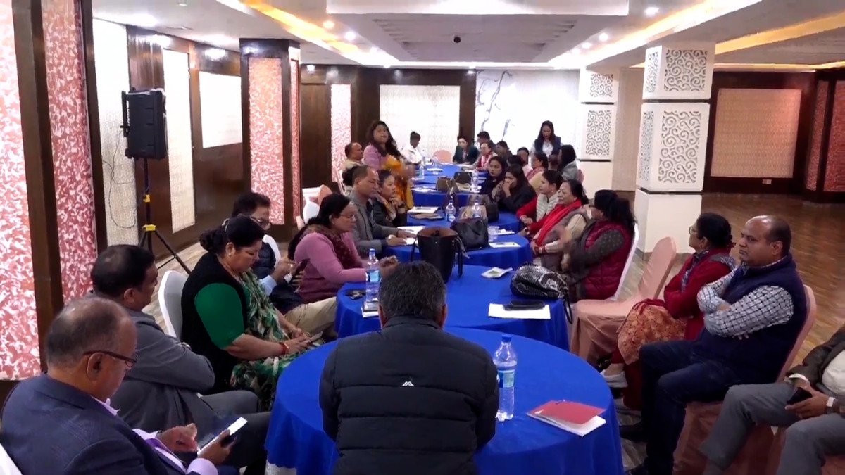 पार्टी दुई–तीन जना नेताको बन्धक बनेको कांग्रेस संस्थापन पक्षीय नेताहरूको आरोप