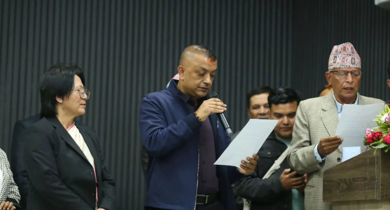 चुकेको दिन सभापतिबाट हटाउनुहोस्, व्यक्ति पार्टीभन्दा ठूलो होइन : गगन थापा