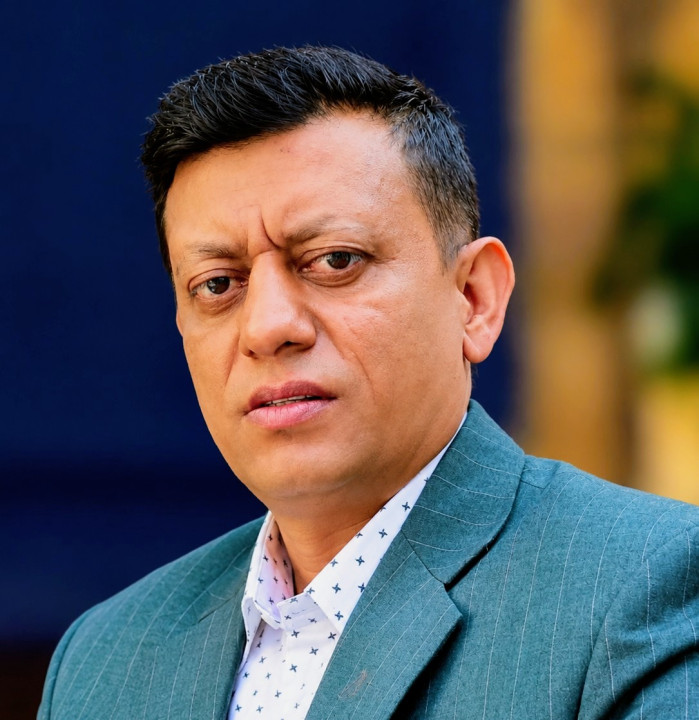 चार दशक कांग्रेसमा बिताएका पुरीको विद्रोह : गगन नेतृत्वप्रति असन्तुष्टि, प्रचण्डप्रति भरोसा